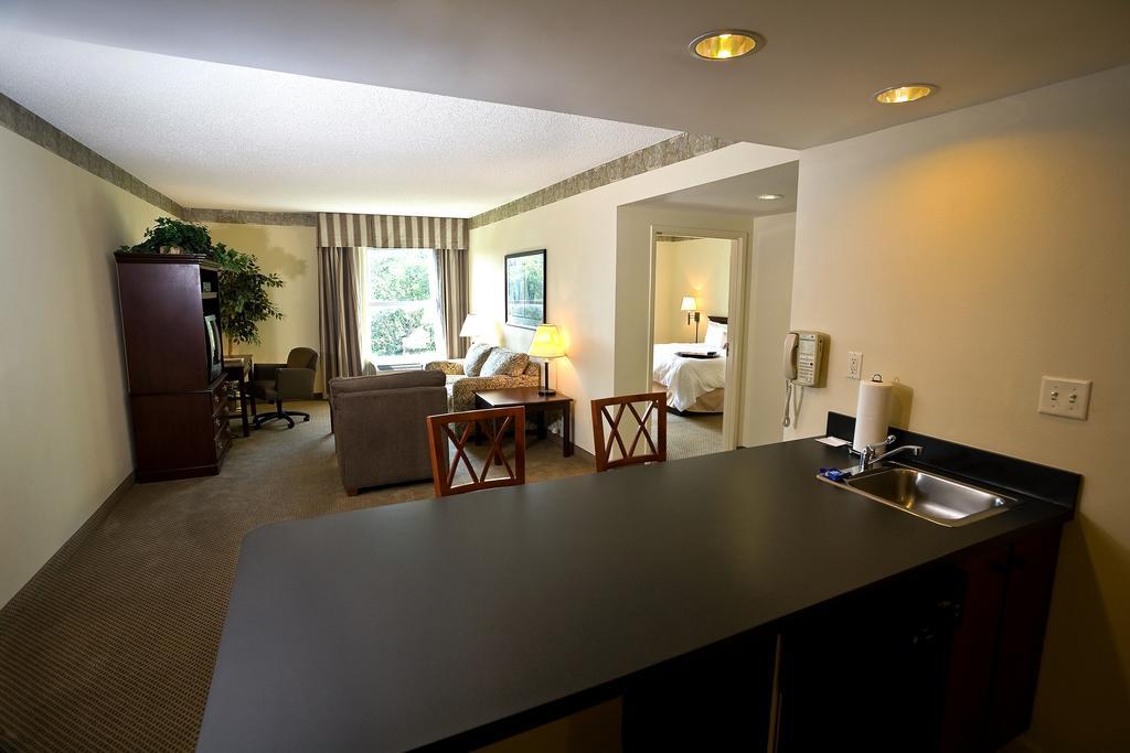 Hampton Inn & Suites Charlotte Arrowood Rd Exteriér fotografie