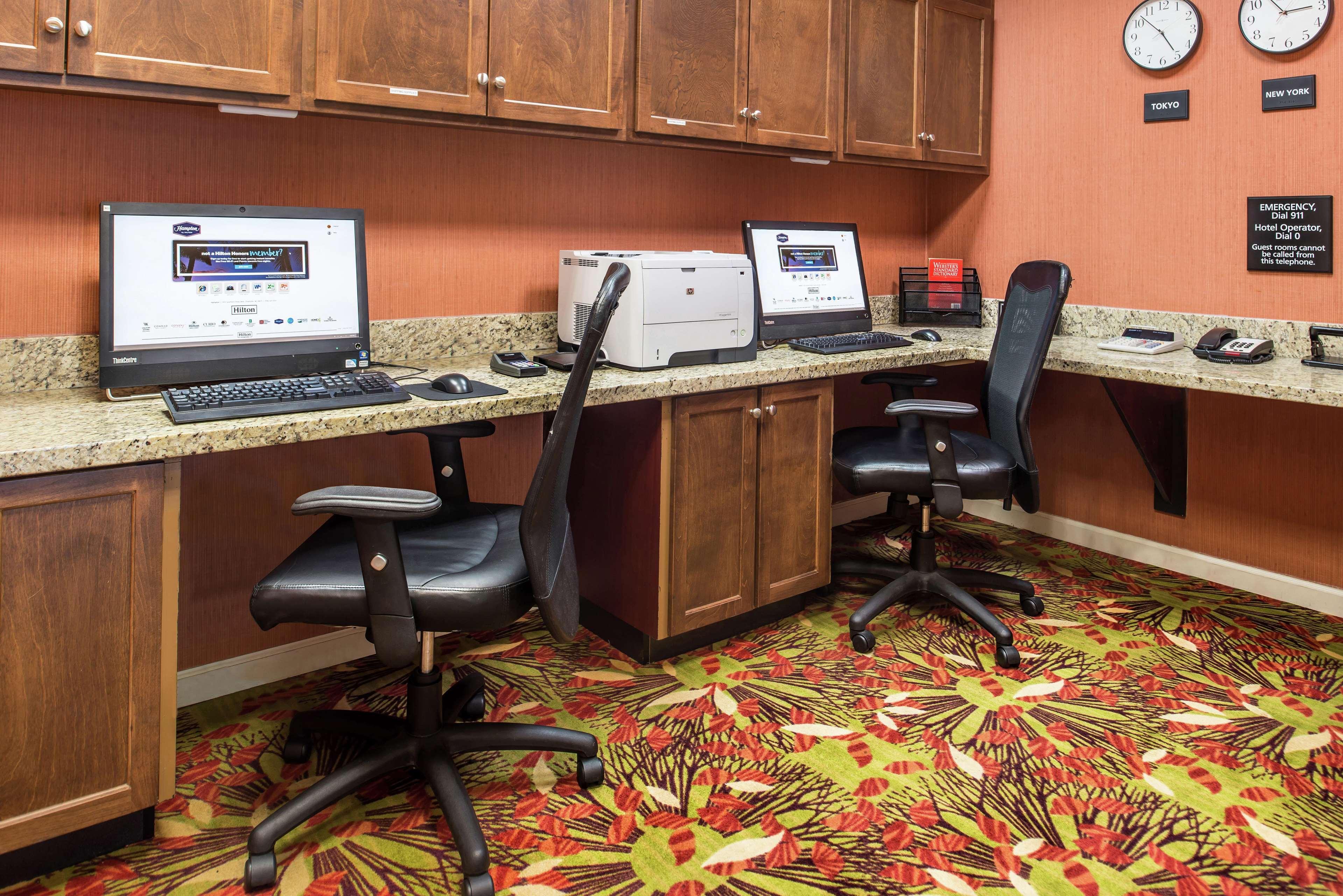 Hampton Inn & Suites Charlotte Arrowood Rd Exteriér fotografie