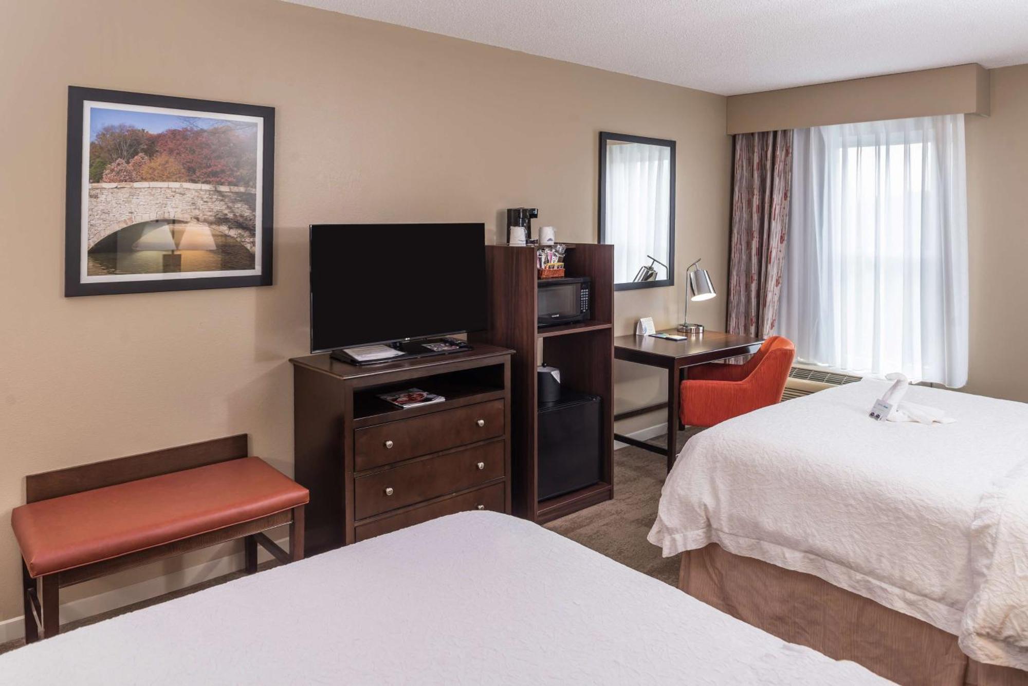 Hampton Inn & Suites Charlotte Arrowood Rd Exteriér fotografie