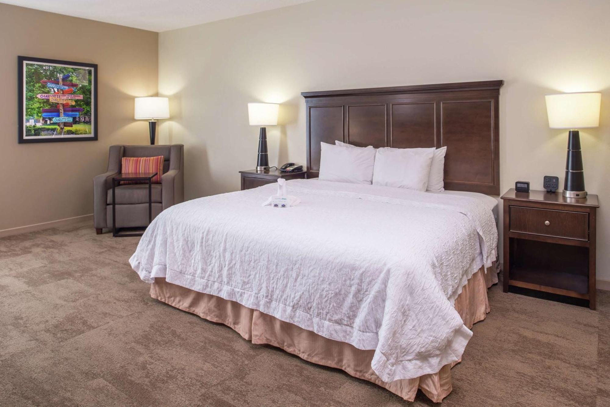 Hampton Inn & Suites Charlotte Arrowood Rd Exteriér fotografie