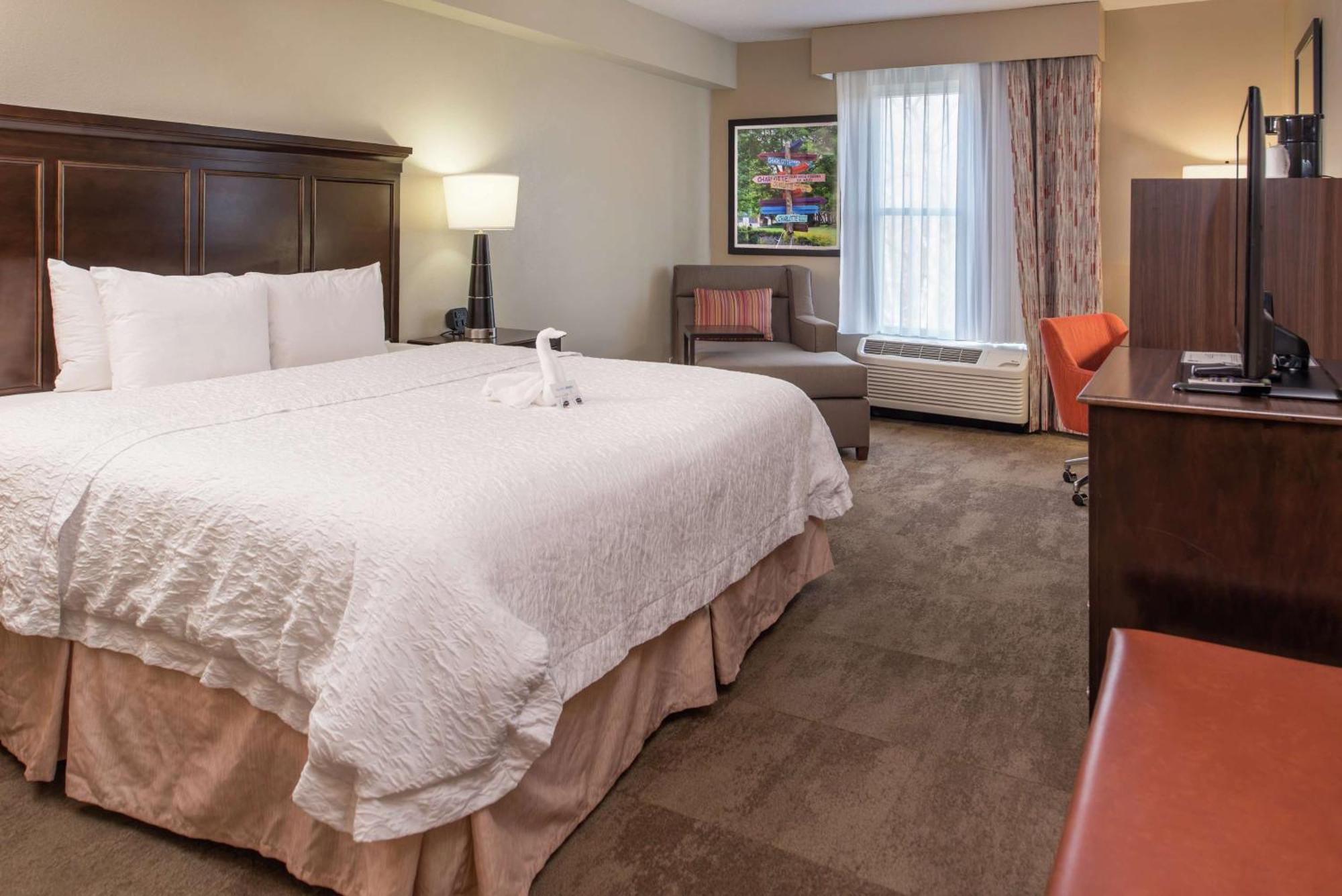 Hampton Inn & Suites Charlotte Arrowood Rd Exteriér fotografie