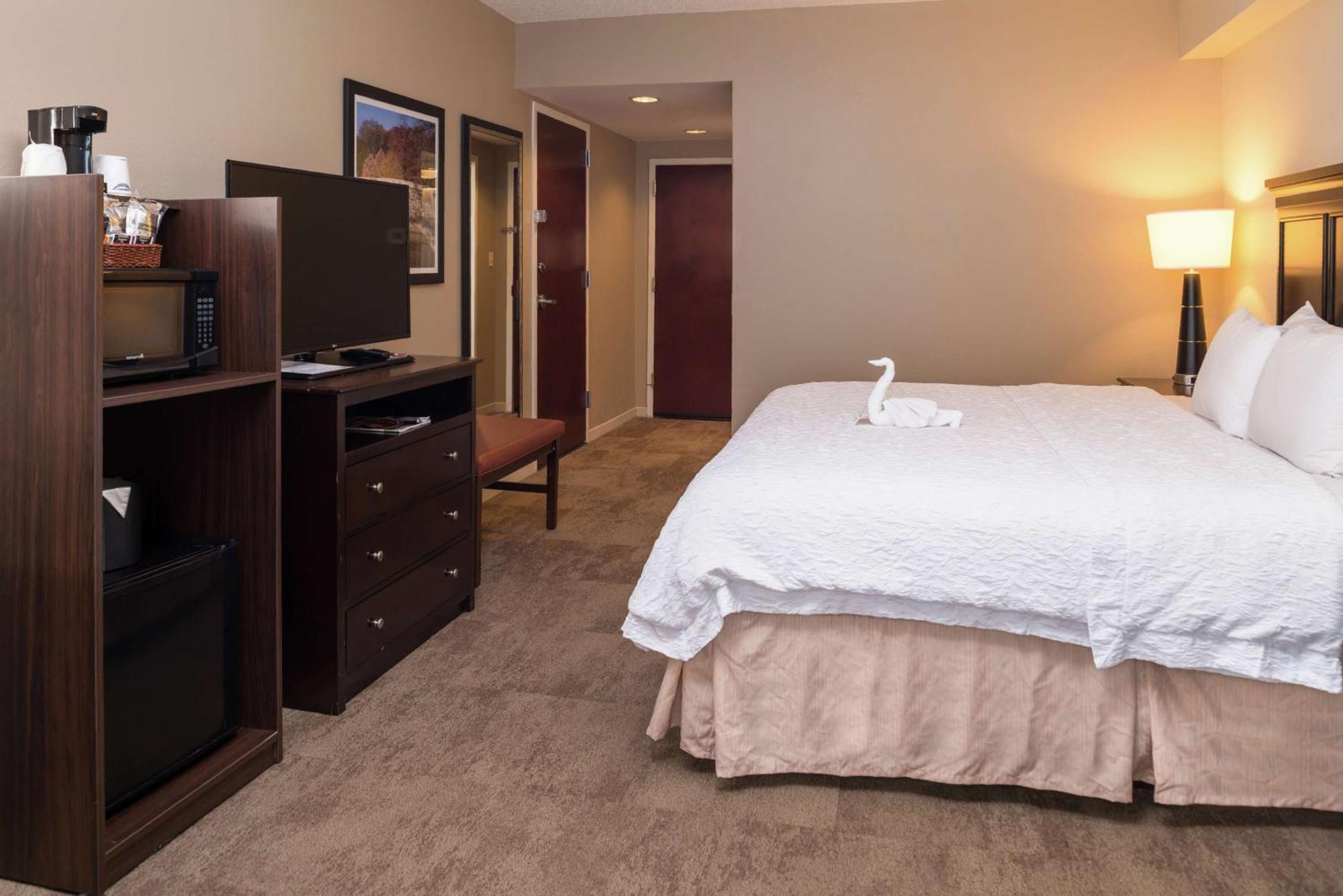 Hampton Inn & Suites Charlotte Arrowood Rd Exteriér fotografie